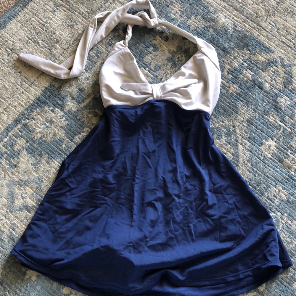 Vintage Look Bathing Suit 💙🤍🐠